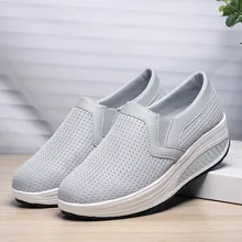 Серая женская обувь; обувь, увеличивающая рост, на каблуке 5 см; кроссовки на танкетке; дышащая Нескользящая удобная обувь для фитнеса; большие размеры 35-43