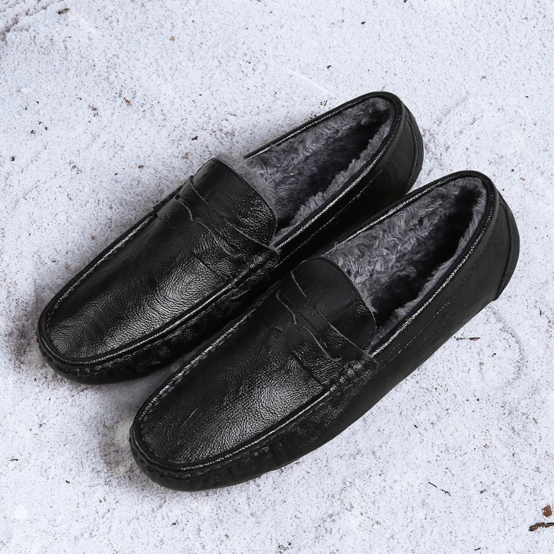 

Italian Mens Shoes Casual Luxury Brand Winter Warm Men Loafers Genuine Leather Moccasins Keep Warm Slip on Boat Shoes Fur