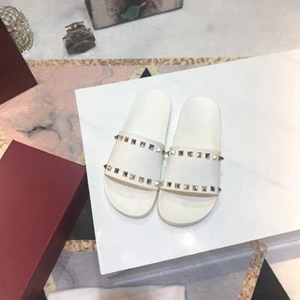 2 Junetxin/шлепанцы на толстой подошве с заклепками; женские летние новые модные пляжные мягкие сандалии; 6 цветов; Повседневная однотонная обувь на плоской подошве; Size35-40 - Цвет: 2