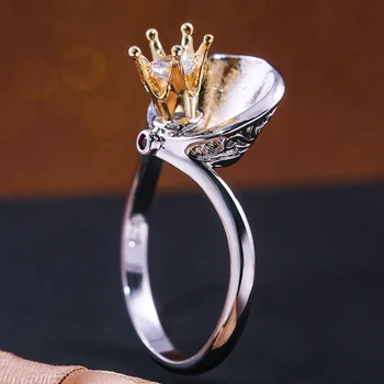 

Huitan Luxury Lily Flower Shaped Queen Style Finger Ring Fashion Two Tone Design Silver Plated Band Wholesale Lots&Bulk Selling
