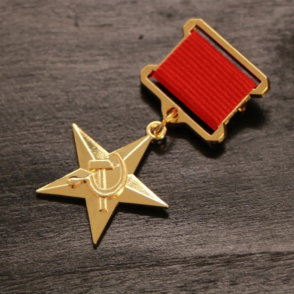 Gold-plated Stalin Gold Star Medal Russian World War II USSR Soviet Five-star Medal of Labor with Pins CCCP Badge