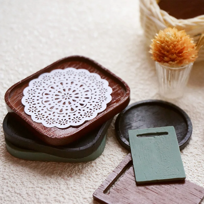 8PCS 1/6 or 1/12 Dollhouse Miniature Paper Doilies Mat for Mini Cake Bread Baking Kitchen Accessories Pretend Play Food Toy