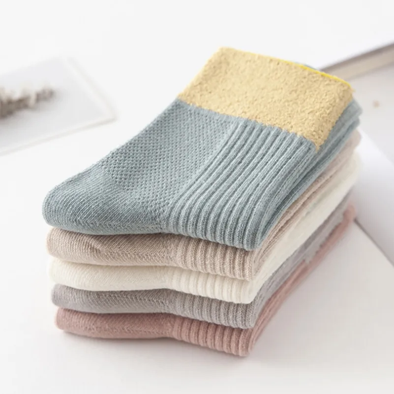 5 шт., новые модные осенне-зимние носки средней длины из чесаного хлопка, Лидер продаж, эластичные удобные женские повседневные носки высокого качества