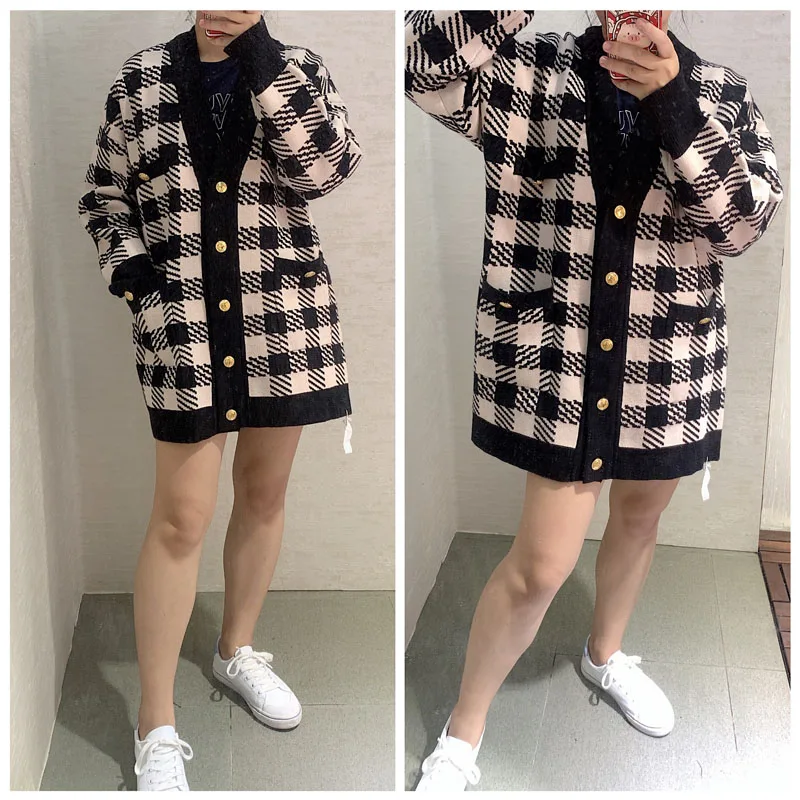 

2019 autumn and winter new plaid sweater temperament versatile close-fitting comfortable wool cotton blend sweater cardigan