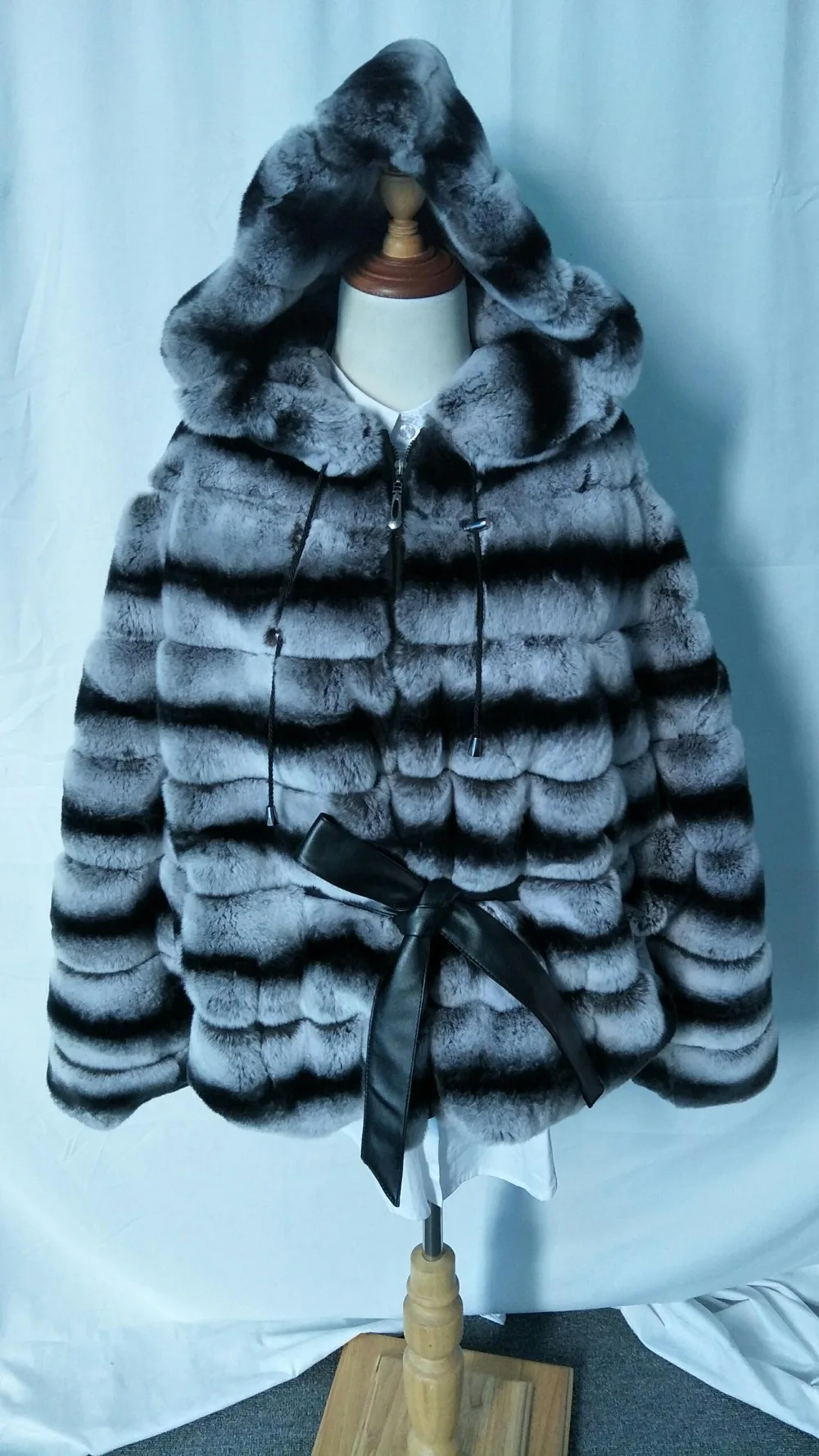 b24e045f9818f447107b2cce41d4cb44(1)