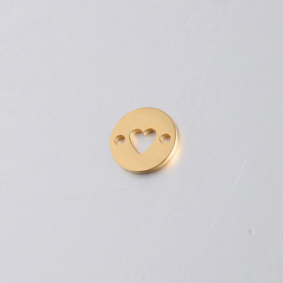 11921526817_1530176299