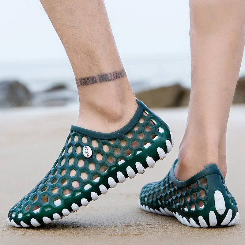 

Summer Large Size Beach Porous Men Sports Closed-toe Bird's Nest Slippers Trend Style Casual Sandals