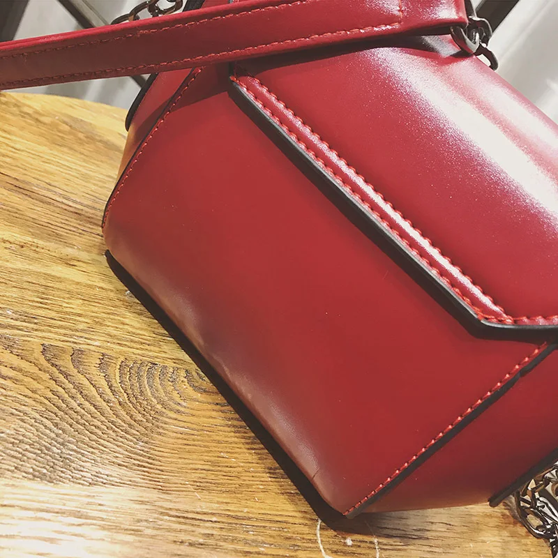 

WOMEN'S Bag Bag 2017 Spring New Style Lock Shoulder Bag Simple Mini Chain Square Sling Bag Retro Oblique Bag