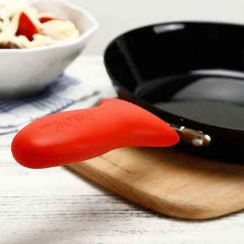 

Silicone Insulated Handle Sets High Temperature Resistant Non-slip Silicone Heat Resistant Hand Insulated Sets (3 Sold Each)