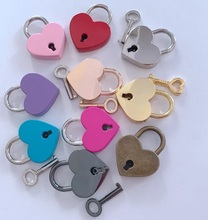 Vintage Antique Style Mini Archaize Padlocks Key Lock With Key Heart shape 4 Pcs 