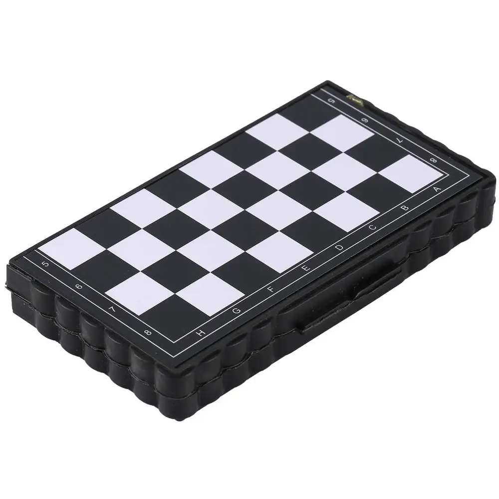 Hot Sale New Magnetic Chessboard Game Wallet Appearance Portable Folding Travel Family Party Chess Set International Chess Game