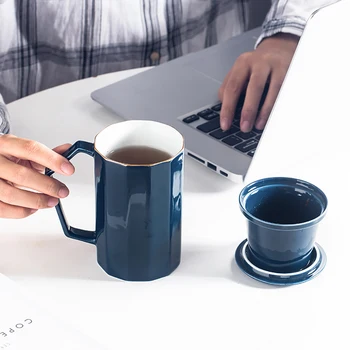 

Minimalism Geometric Tea Mugs Creative Modern Style Cup Wooden Handle 14oz Milk Coffee Mug with Lid and Tea Infuser for Gift