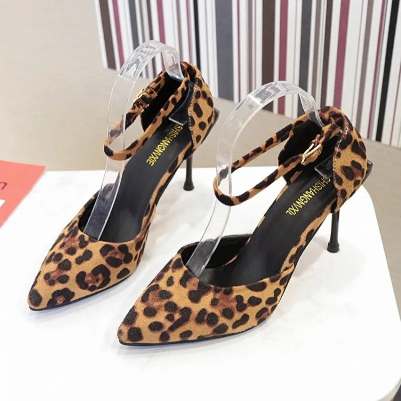 

Summer New Women's Spiked Leopard Fine High-heeled Sandals Pumps One-word Button Sexy Women's Shoes Zapatillas Mujer Y21-89