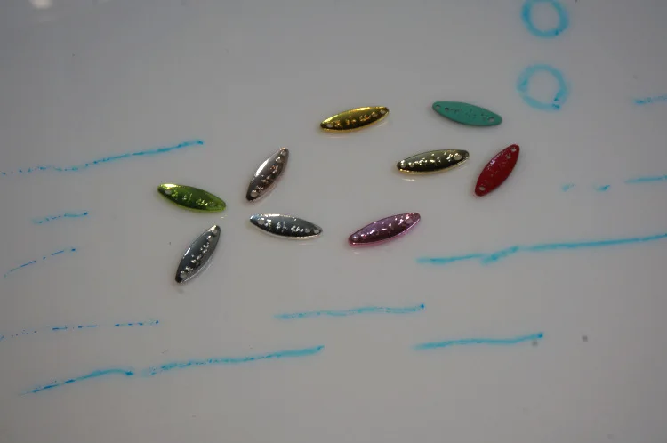 

Three Fairy Knock Beetle Lure Sequin Small 10.5 Mm Outer-Double Hook Mini Plug-in Small Fish Designed to Kill