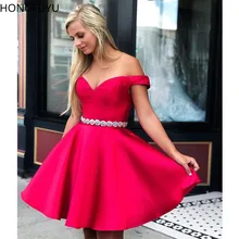 HONGFUYU/ярко-Розовые атласные платья для выпускного вечера, а-силуэт, с открытыми плечами, короткое коктейльное платье с кристаллами, пояс на талии, вечерние платья