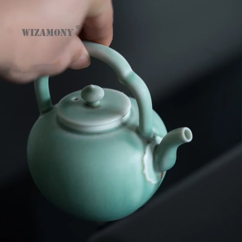 

Composition Jingdezhen Ceramic Soda Green Glaze Tea Japanese Small wu jing ti liang hu Home pao cha hu