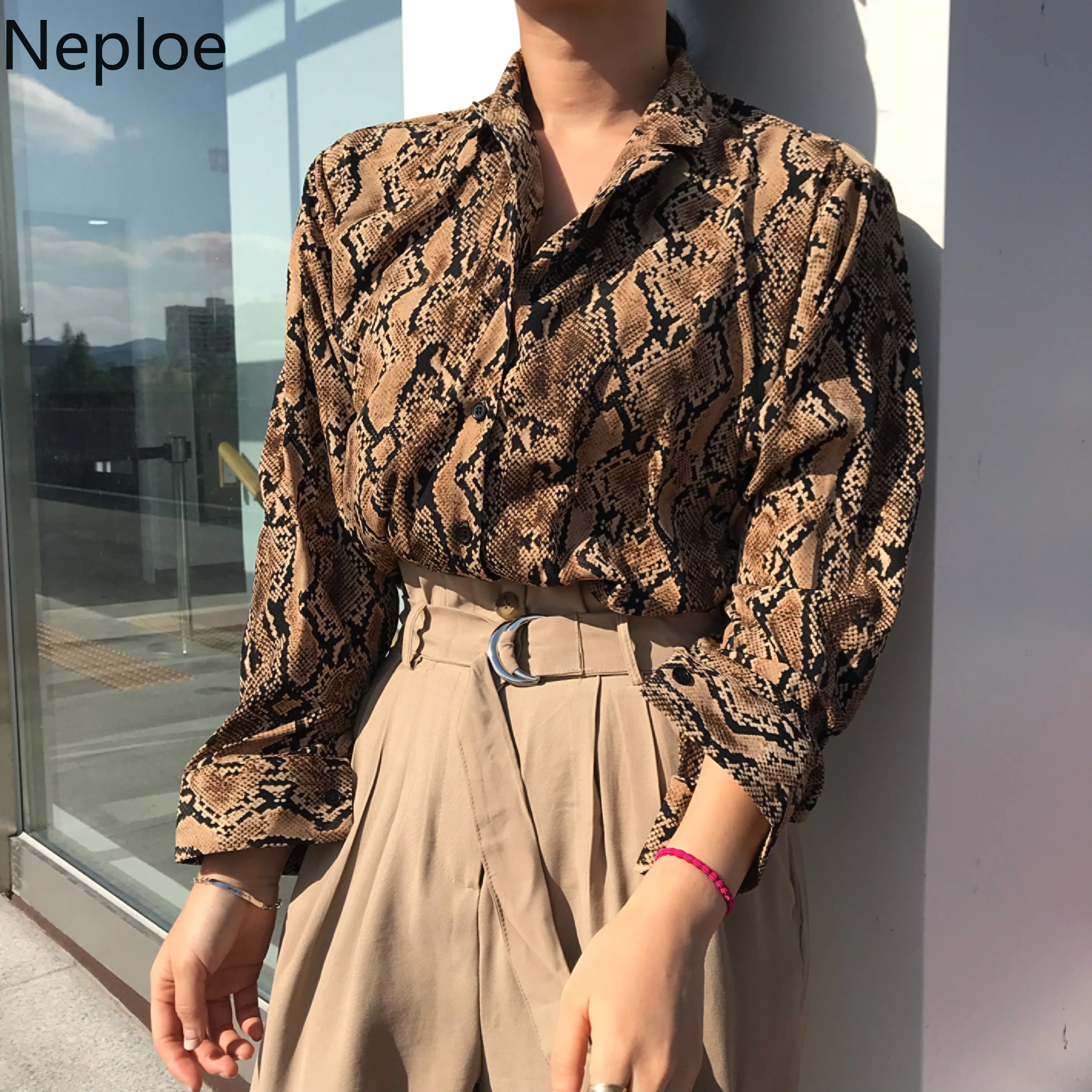 Neploe, осень, новинка, змеиный принт, блузка, Ретро стиль, длинный рукав, для женщин, элегантные рубашки, высокая уличная мода, корейский стиль, топы, блузки, 56277