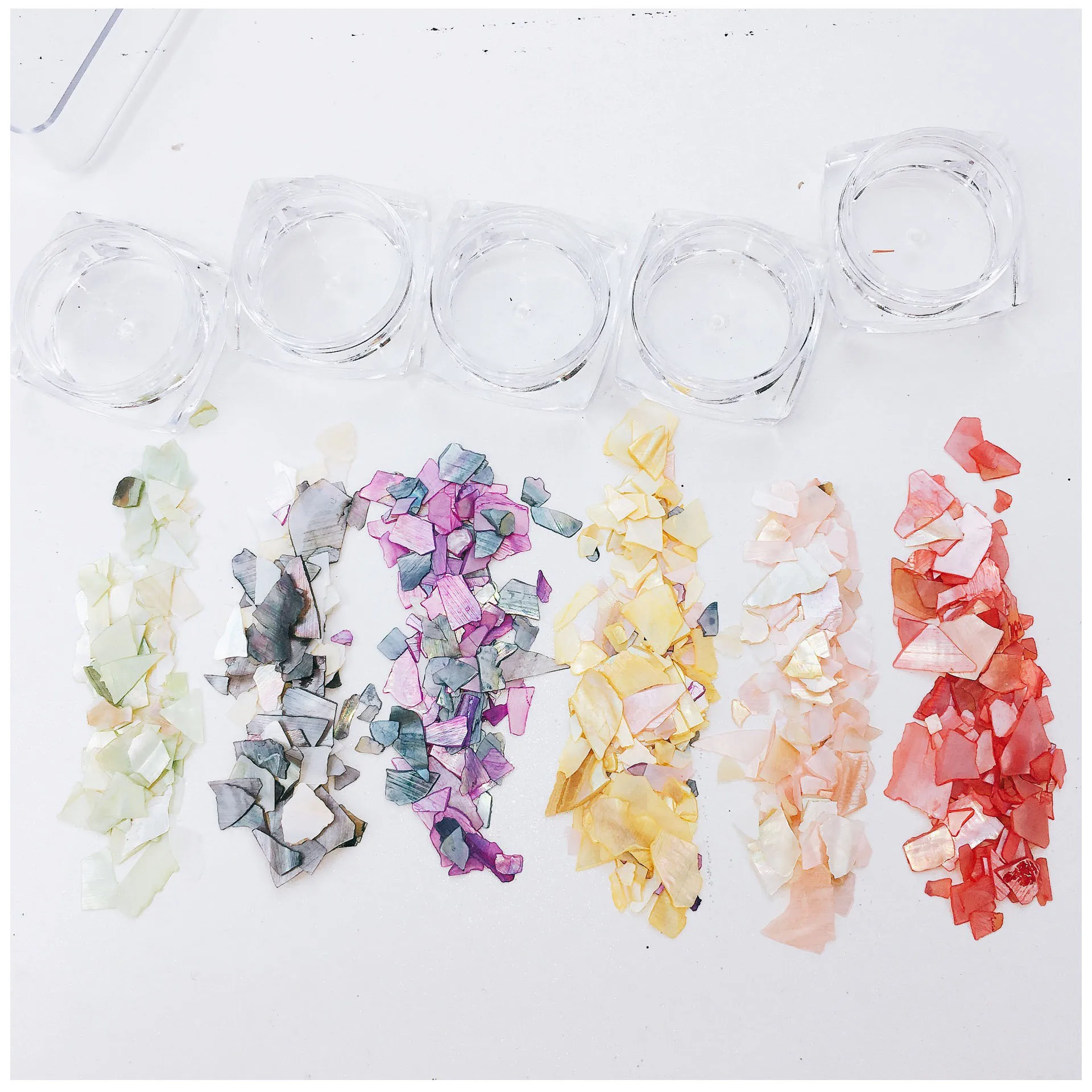 

2g Gradient Color Irregular Shell Piece Epoxy Resin Mold Making Material DIY Nail Art Decoration Supplies Craft Sequins Fragment