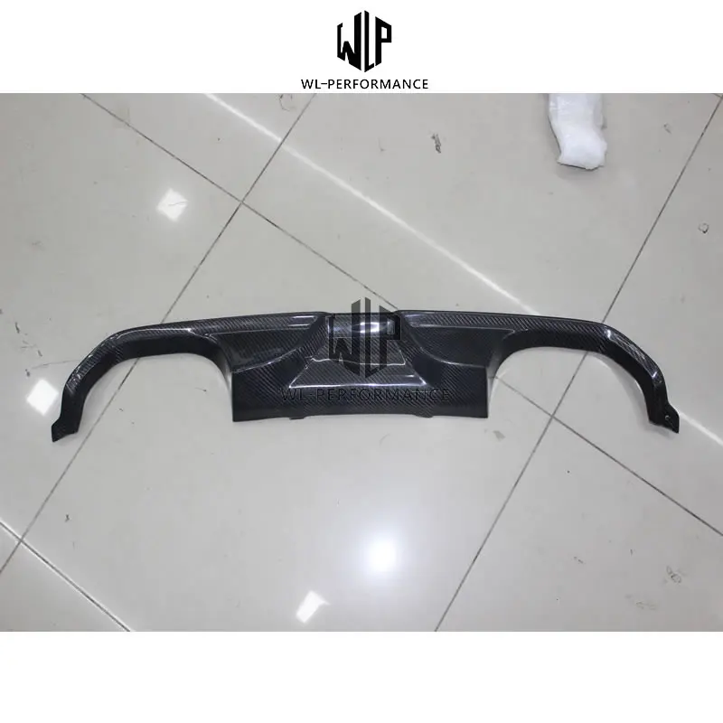 宝马F82 M4 AK款后唇   3