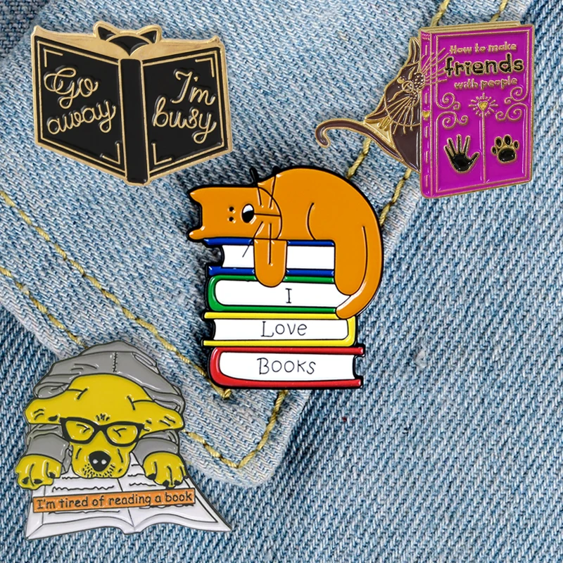 

Love reading animals enamel pin Cute Cat dog I LOVE BOOKS brooches Sleep on the book Lapel pins badges Shirt bag jewelry gifts