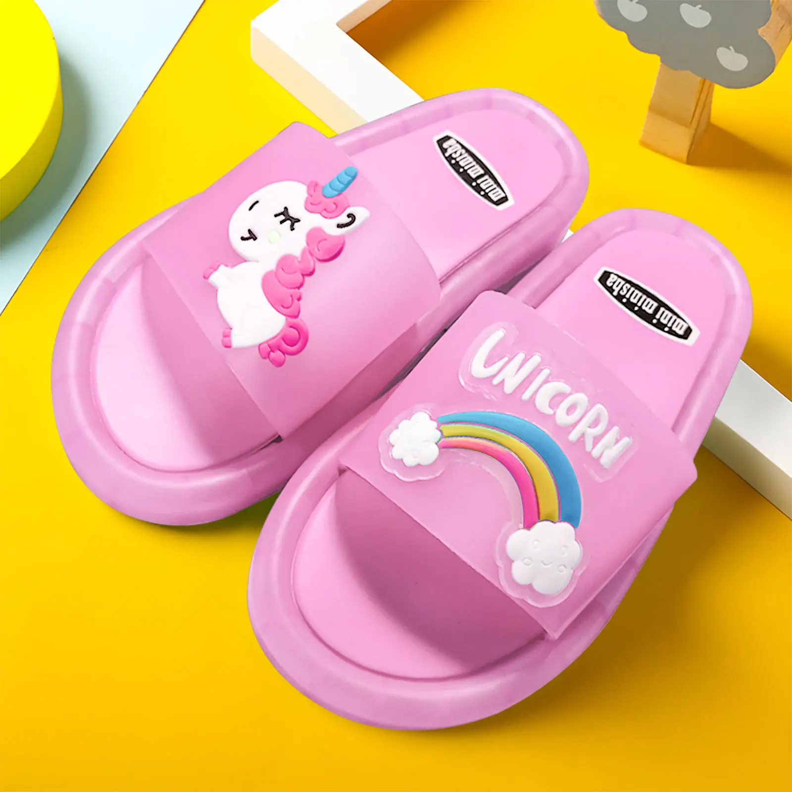 2020 Girl Slippers Children LED  Kids Slippers Baby Bathroom Sandals  Kids Shoes for Girl  Boys Light Up Shoes  Toddler