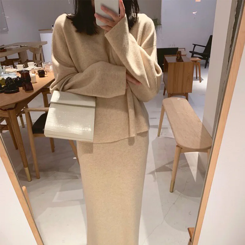 Spring Knitted Sweater Skirt 2 Piece Set Women O-Neck Batwing Sleeve Pullovers Skirts Suit Winter Fashion Elegant Ladies Sets