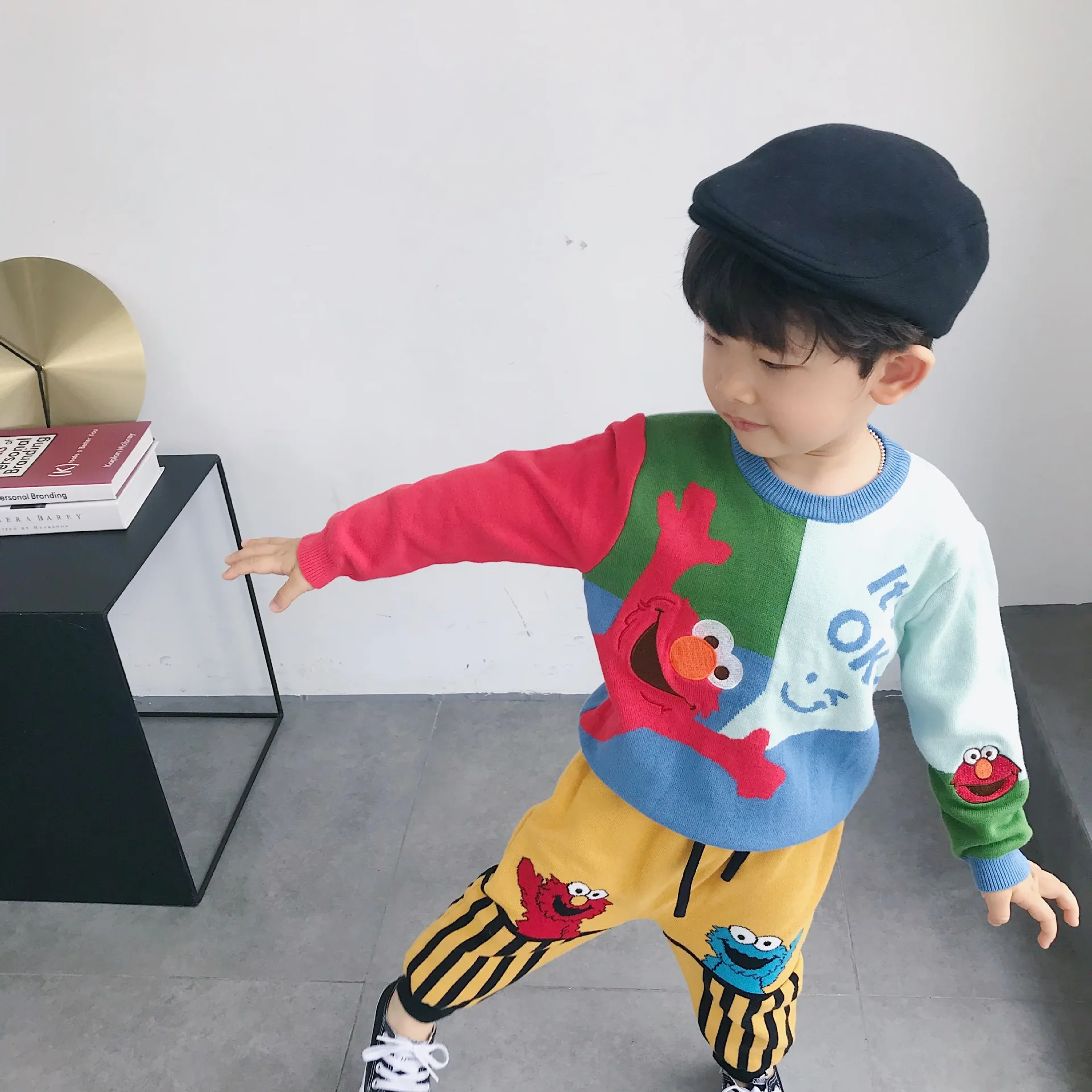 Tonytaobaby/осенне-зимняя одежда новые детские милые цветные свитера с длинными рукавами и рисунком для девочек, детские свитера