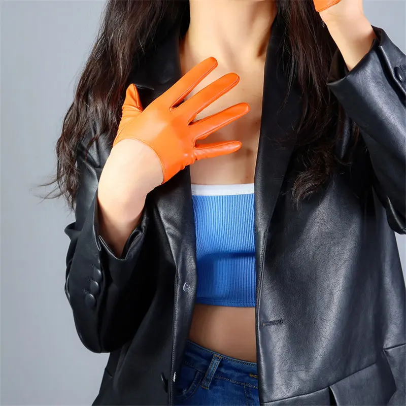 13cm Touchscreen Ultrashort Gloves Emulation Leather Patent Mirror Bright Black White Wild Female WPU87|Женские перчатки| |
