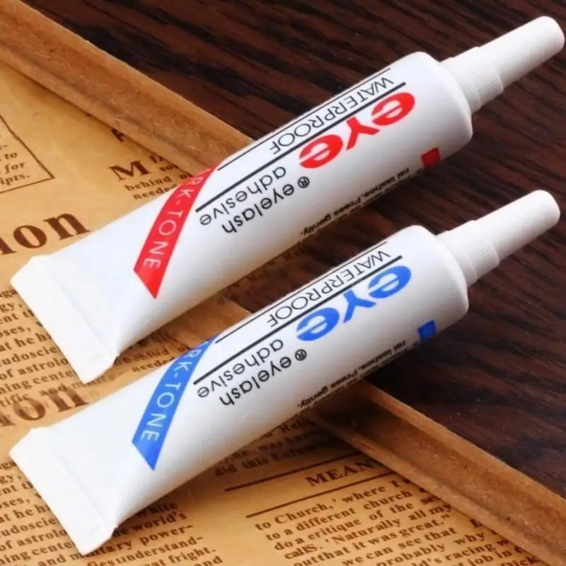 косметический клей. косметический клей. клей для типсов, 10гр. клей для ресниц ателье. клей для тела купить.