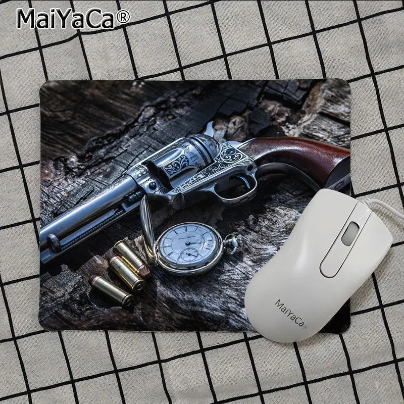 Maiya High Quality Pistol revolver Gun Bullet Army Keyboard Gaming MousePads Smooth Writing Pad Desktops Mate gaming mouse pad - Цвет: No Lock Edge18x22cm