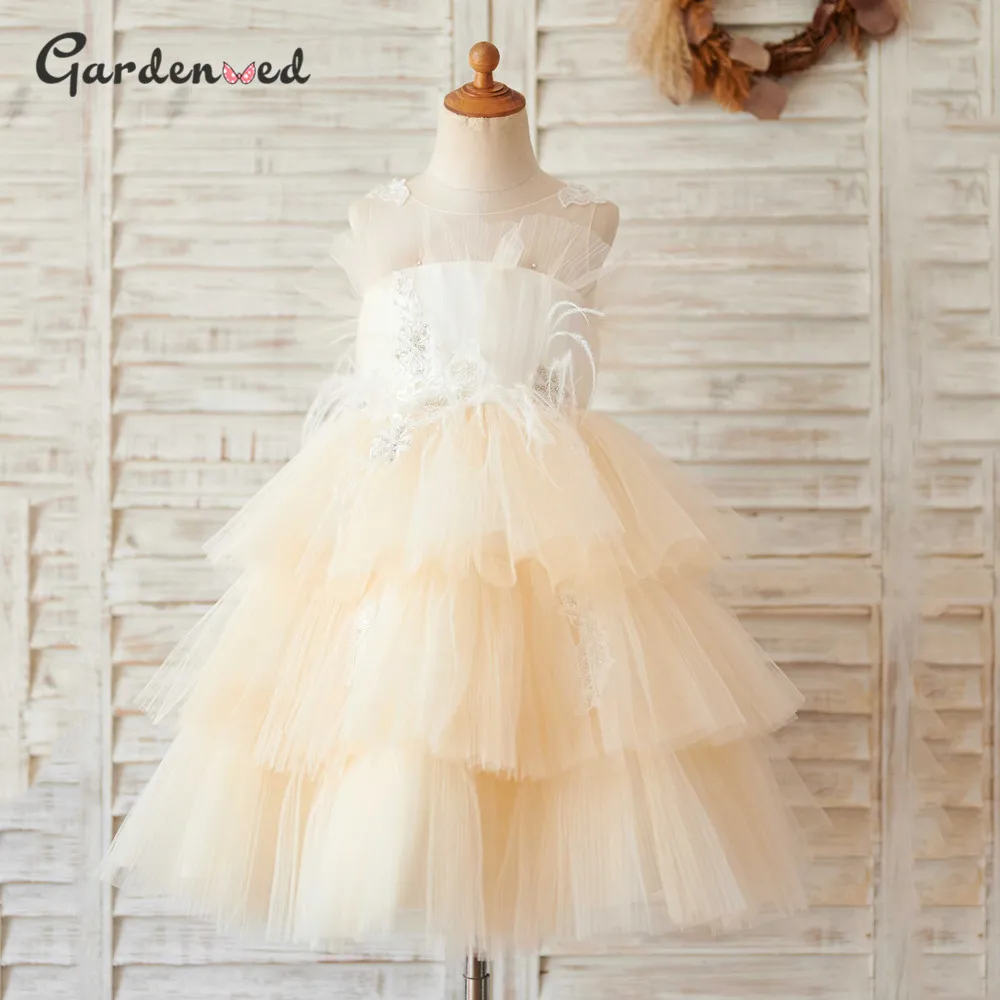 

Kids Puffy Tulle Layer Flower Girl Dress Satin Scoop Lace Appliques Baby Communion Dress 2020 Backless Organza Tired Ball Gown