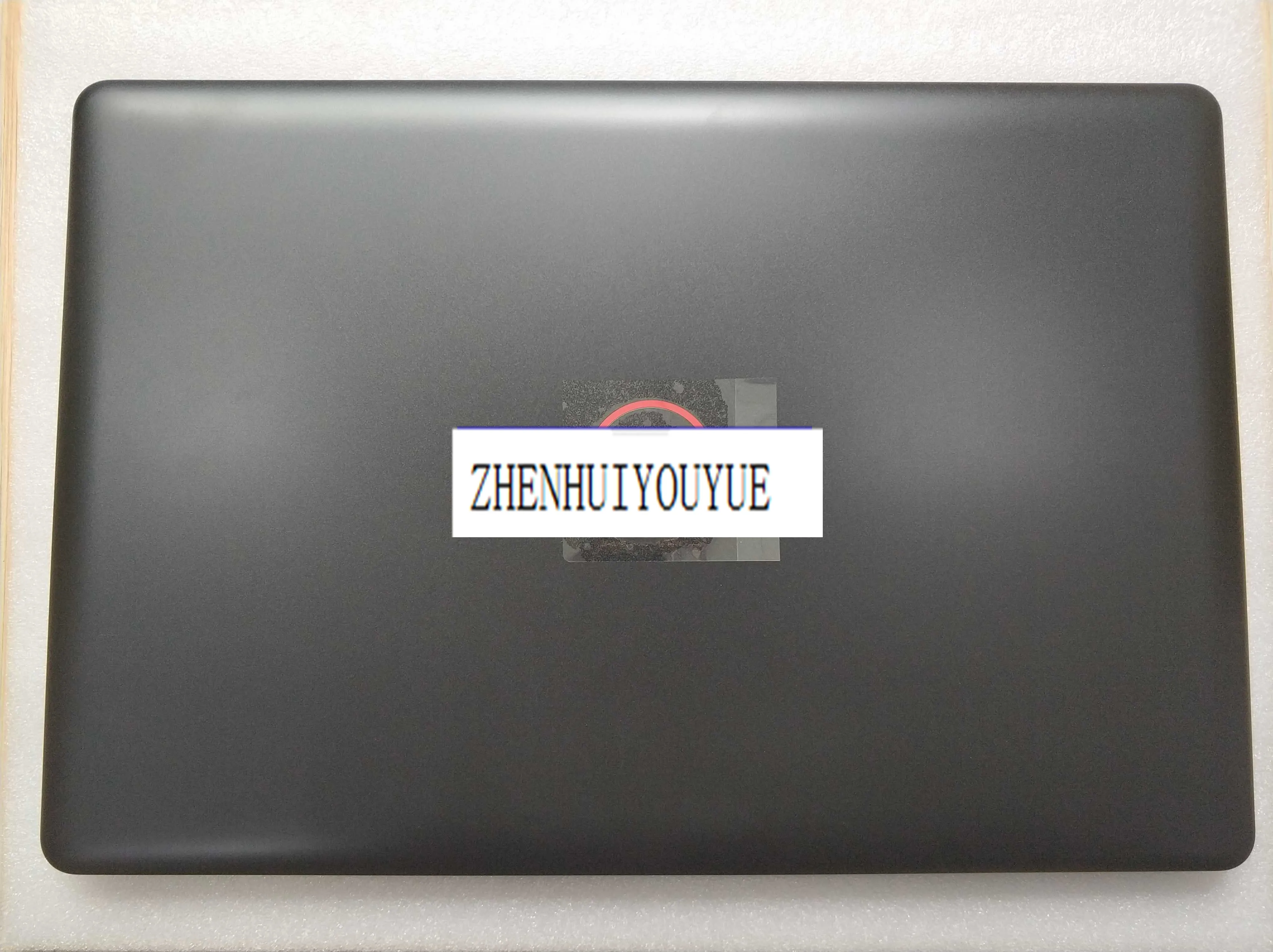 Чехол для Dell G3 3779 A с красным логотипом 0YXCJ3