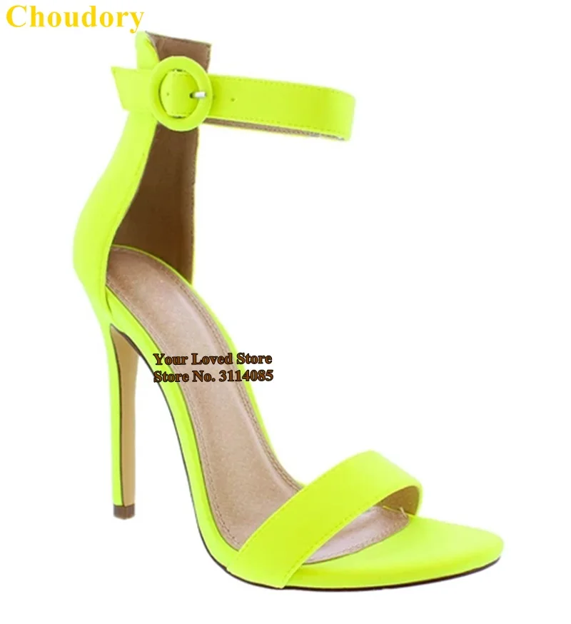 柠檬黄彩色蛇纹圆形扣一字带凉鞋 (1)