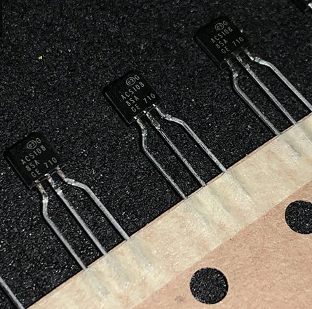 Qixinruite 10PCS/LOT 100% NEW Aoweziic-sensor de tiristor bidireccional para puerta original ACS108-8SA-TR ACS108 | Электронные