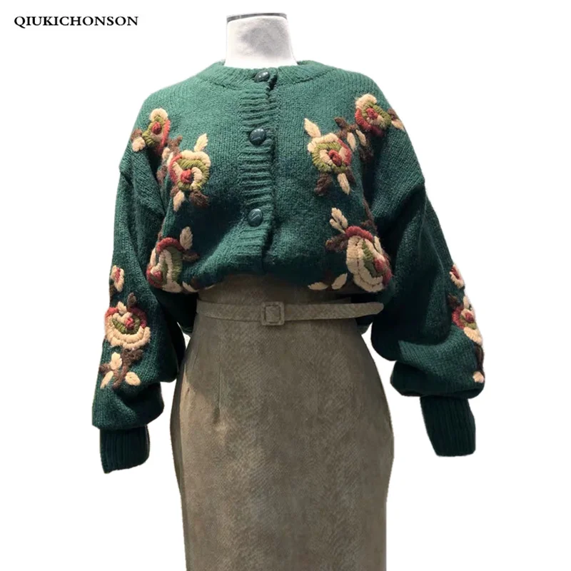 

High Quality Vintage 3D Flower Embroidery Cardigan Long Sleeve Autumn Winter Women Thick Warm Knitted Sweater Cardigan Coat