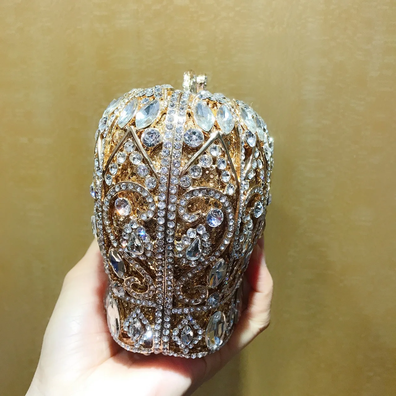 17x13.5CM Diamond-studded Dinner Bag Crown Shape Crystal Bag Banquet Dress Hand Women Chain Bag a6750