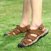 Лидер продаж; пляжные сандалии; мужские Нескользящие повседневные мужские сандалии; Высококачественная летняя обувь для мужчин; брендовые пляжные мужские кроссовки; размеры 38-45