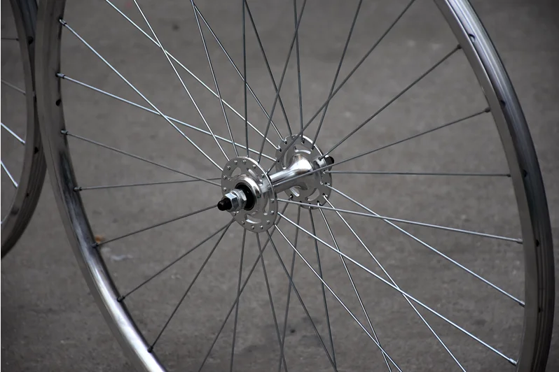 HIGH VOLTAGE 700C 530mmシングルスピード(固定＋FREE） 2025年最新】自転車 HIGH VOLTAGEの人気アイテム - メルカリ