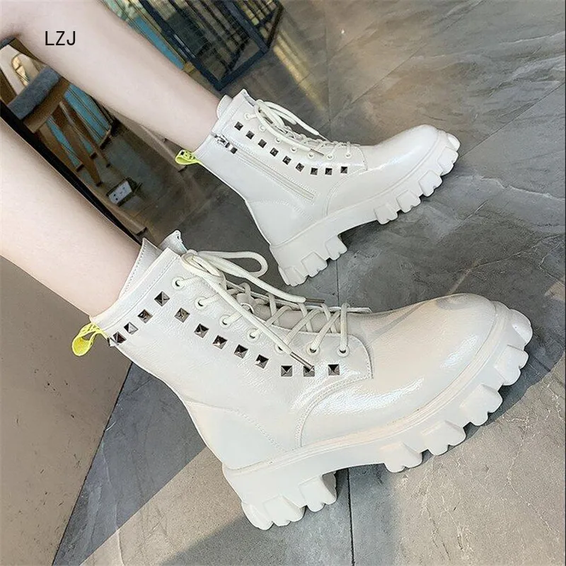 

LZJ 2019 New Winter Motorcycle Boots Women British Style Ankle Boots Gothic Punk Low Heel Ankle Boot Lace Up Women Shoes 35-40