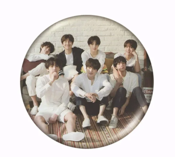 Год-конец клирансы KPOP Bangtan мальчики булавки альбом брошь значок аксессуары для одежды шляпа украшение для рюкзака - Окраска металла: 17