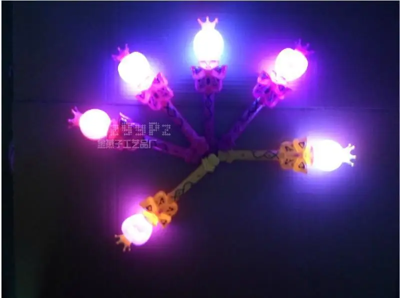 

Girl'S Children Small Cents Magic Wand Stall Supply of Goods Shining Boy Flash Gift