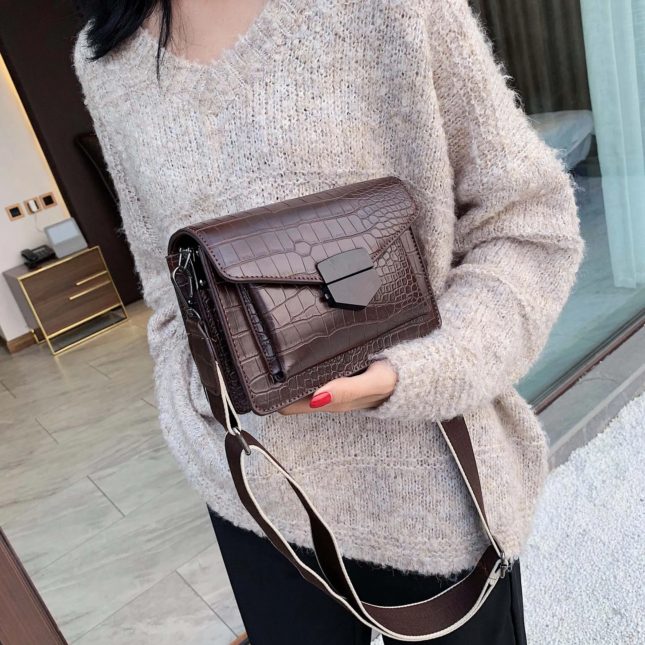 

2019 Mini Shoulder Messenger Bag Female Travel Handbags and Purses Mini Stone Pattern PU Leather Crossbody Bags for Women