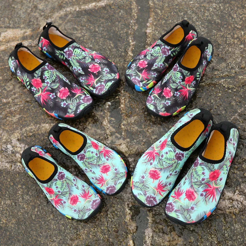 Обувь для плавания с цветочным принтом; водонепроницаемая обувь; пляжные кроссовки; водные тапочки; нескользящие дышащие быстросохнущие мягкие носки
