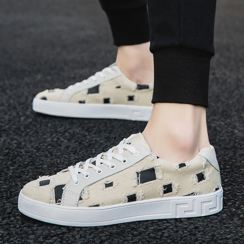 

Korean men's flat shoes for fall 2019 Canvas geometric pattern outdoor non-slip ultralight men's casual shoes sneaker Plus size