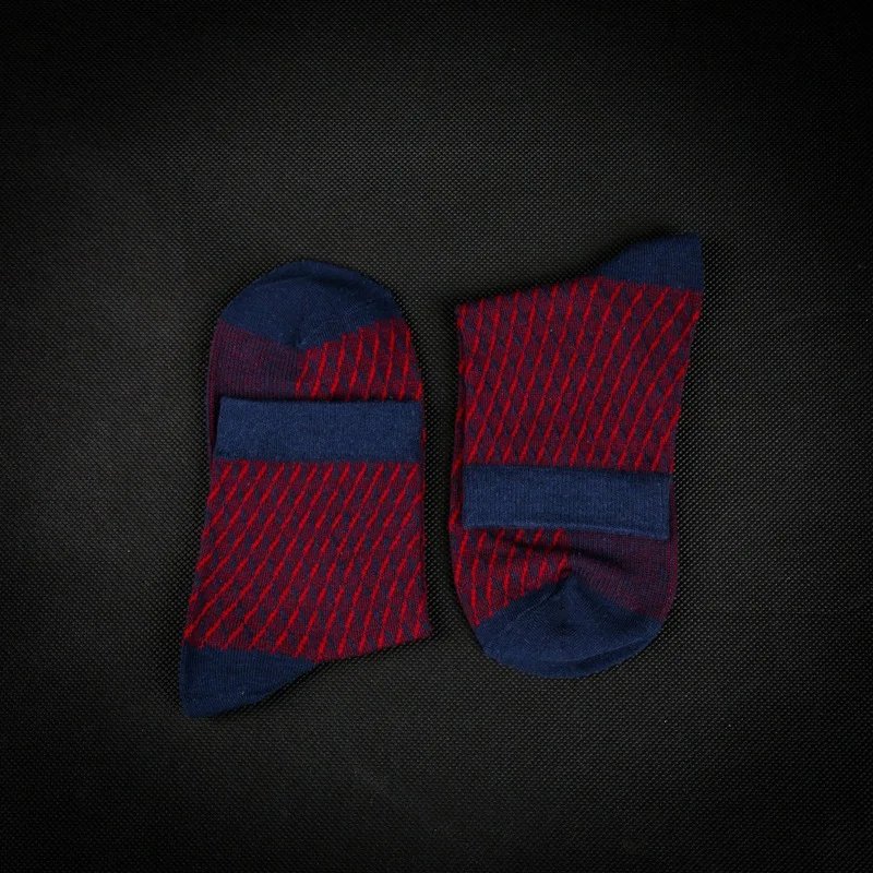 Модные спортивные носки с мультяшным рисунком Для мужчин длинные счастливы искусства причудливые носки Crazy Cool Flash Супермен Капитан носки Avengers; европейские размеры 39-44; Meias - Цвет: Red
