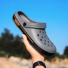 Мужские сандалии; повседневная обувь; летние пляжные мягкие пляжные шлепанцы черного цвета; нескользящие лоферы с перфорацией; садовые шлепанцы; домашние сандалии