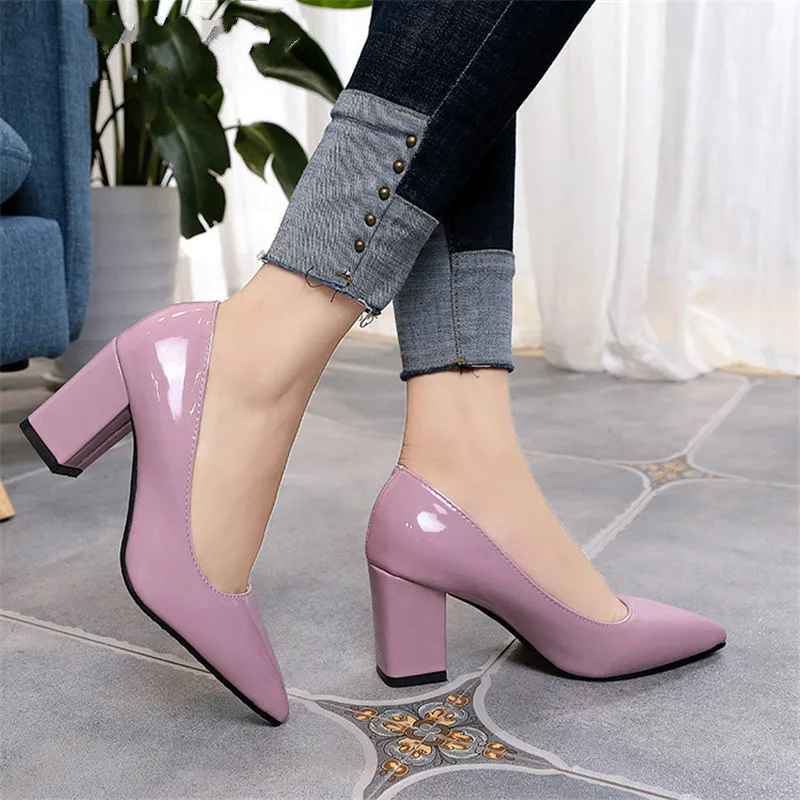 mid heel pointed toe pumps