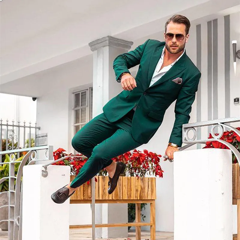 Dark-Green-Groom-Wedding-Tuxedos-Men-Groomsmen-Suits-Notached-Lapel-Slim-Fit-Two-Button-Prom-Party