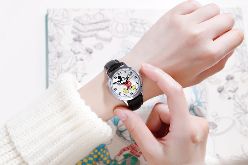 Оригинальные Модные Детские Кварцевые часы с Микки Маусом из натуральной кожи для подростков, студенческие часы для мальчиков и девочек, лучший подарок
