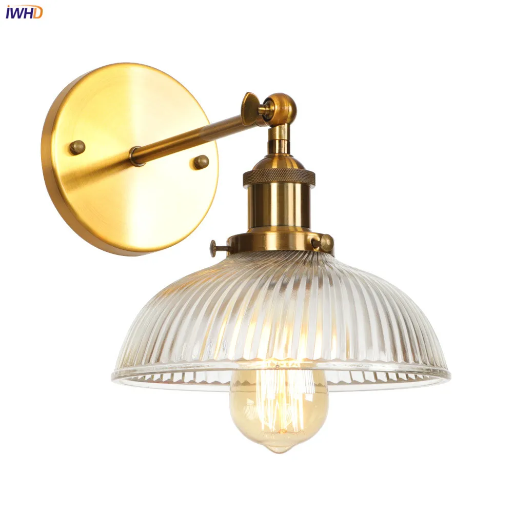 wall lamp (240)